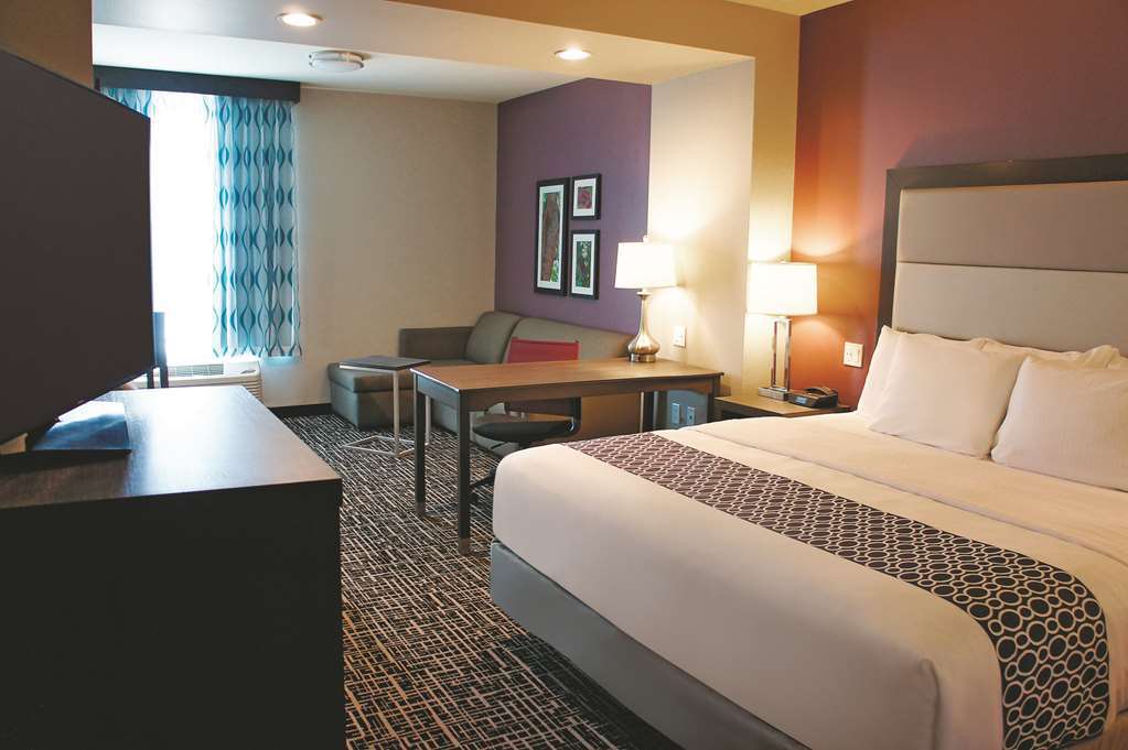 La Quinta By Wyndham La Plaza Mall